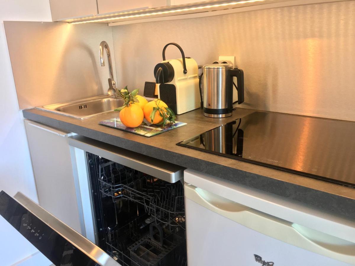 Myhome Riviera - Cannes Sea View Apartment Rentals Bagian luar foto
